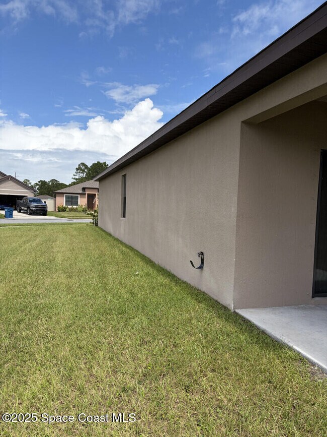 Building Photo - 1453 Mineral Lp Dr NW