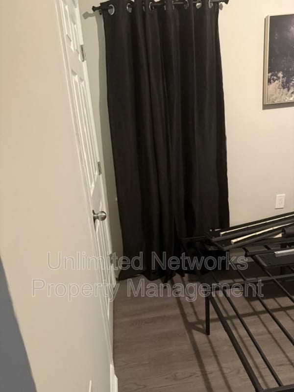 Building Photo - 151 Lawton St SW