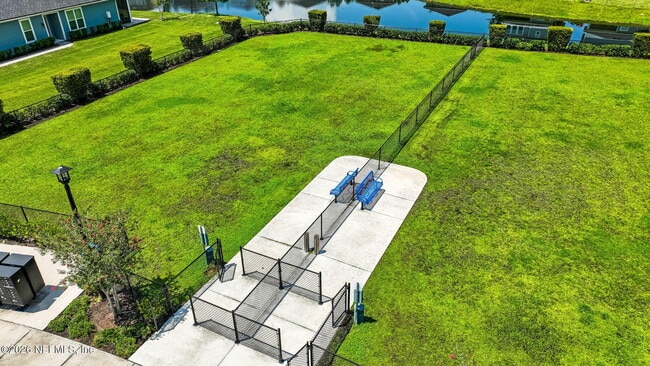 Building Photo - 124 Pine Bluff Dr