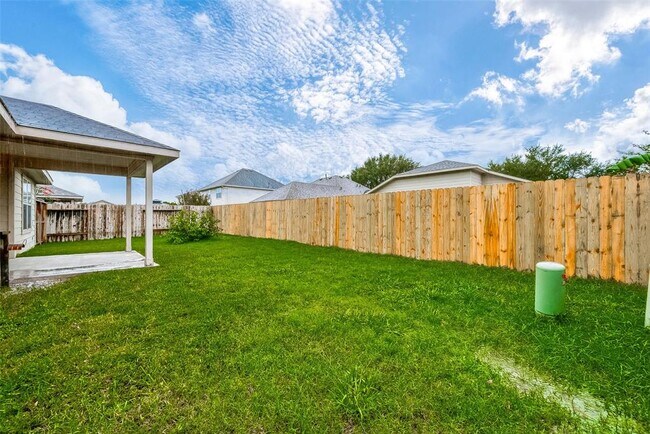 Building Photo - 1222 Hemple Dr