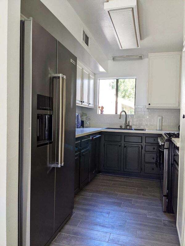 Upgraded kitchen with stainless steel appliances and quartz countertops - 12621 Ralston Ave