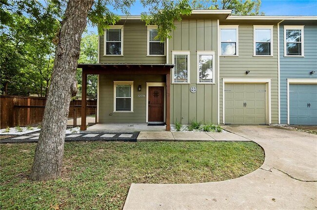 Primary Photo - 3207 Holton St