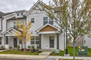 Building Photo - 2129 Bayport Ave