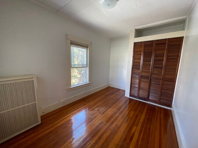 Building Photo - 50 Belmont St