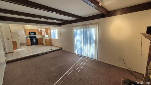 Building Photo - 42455 Bishop Rd