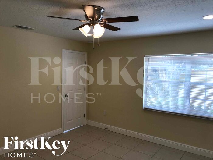 Building Photo - 12126 Dakota Woods Ln