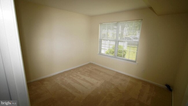 Building Photo - 2602 Beacon Hill Dr