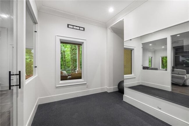 Building Photo - 306 Pinecrest Rd NE