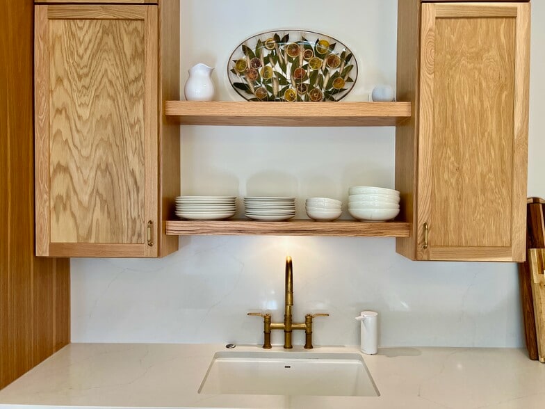 Kitchen Sink Area - 347 Ormond St SE
