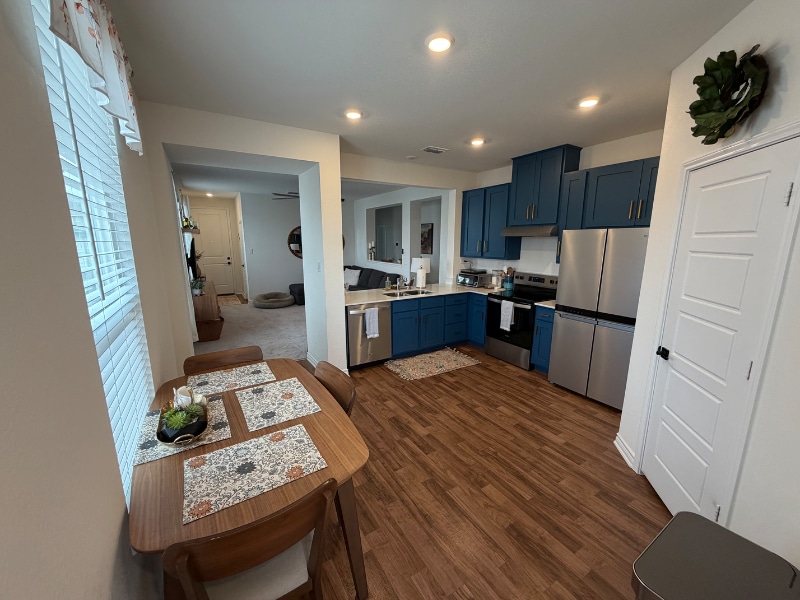 Building Photo - 15307 Oceanus Dr