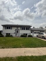 Building Photo - 228 Lenora Dr NW