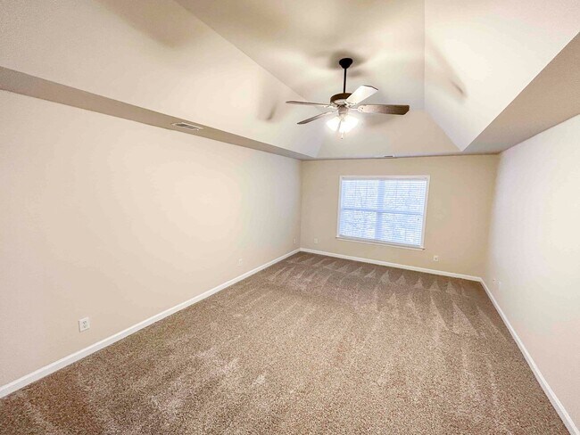 Building Photo - Immaculate 4 BR/3 BA Traditional in Acworth!