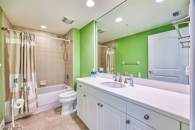 Building Photo - 2090 W First St