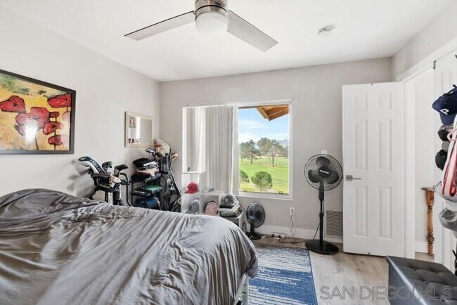 Building Photo - Gorgeous Upper Unit Condo in Fairway Knoll...