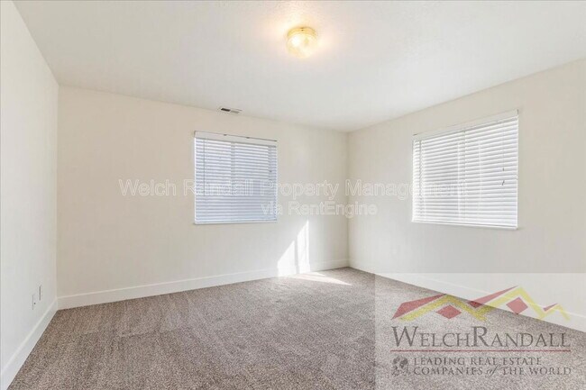 Building Photo - 660 Woodland Hills Dr