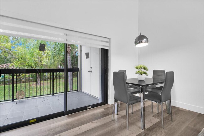 Building Photo - 13028 SW 88th Ln