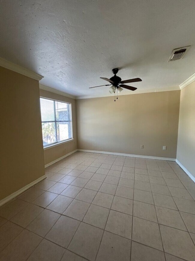Building Photo - 751 Hammond Manor Dr