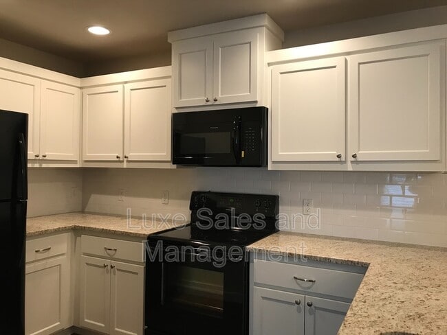 Building Photo - 1421 MacAlpine St