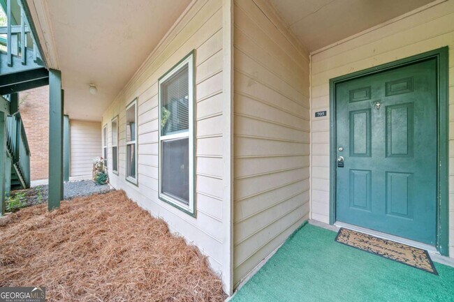 Building Photo - 705 Beaufort Cir