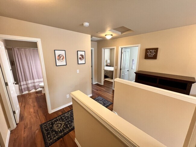 Building Photo - Spacious 3BR/2.5BA w/ Open Floor Plan, Fenced Yard, Office Nook & Garage