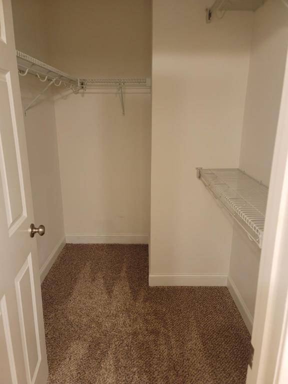 Building Photo - 2524 Brookville Dr