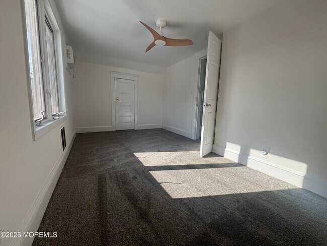 Building Photo - 176 2nd Ave