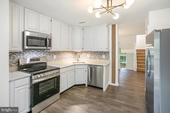 Building Photo - 13417 Silver Moon Way