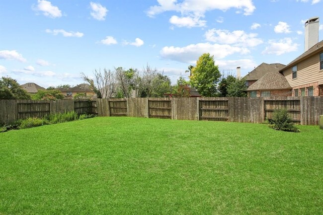 Building Photo - 1606 Sunderland Dr
