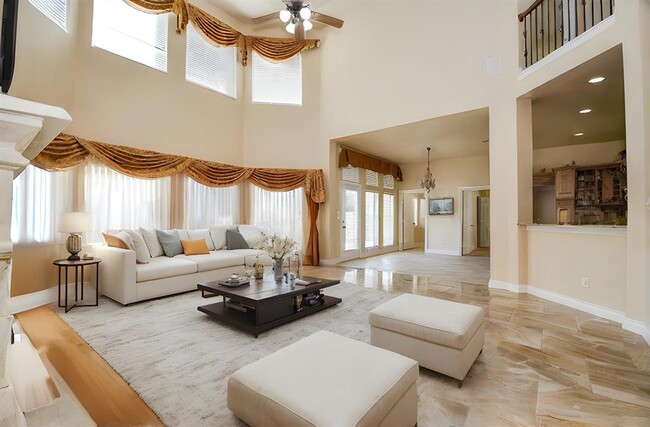 Building Photo - 14210 Mopan Springs Ln