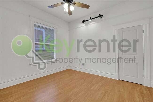 Building Photo - 1827 T St