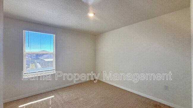 Building Photo - 1820 Red Canyon Dr