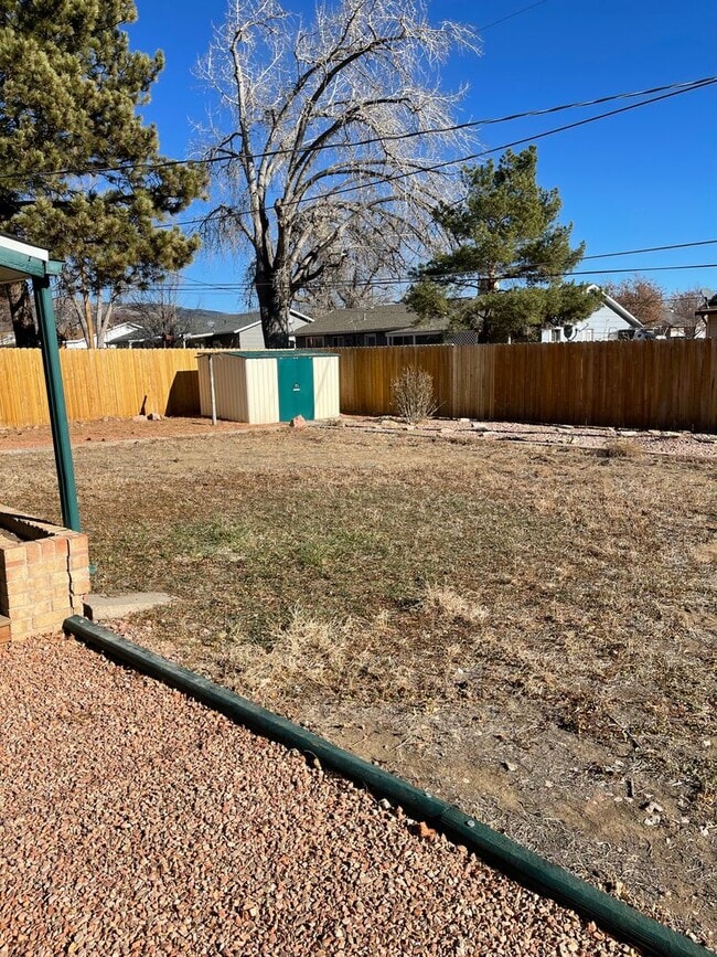 Building Photo - 340 Barrett Ave