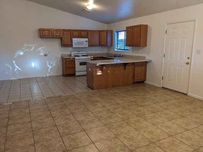 Building Photo - 3362 N Yuma St