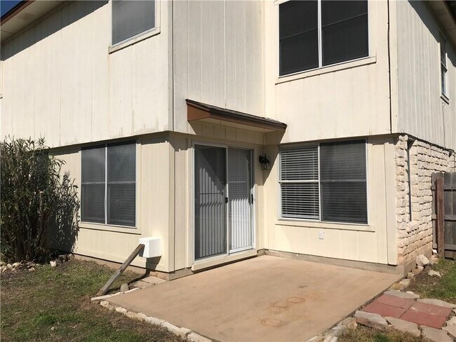 Building Photo - 4507 Hoffman Dr