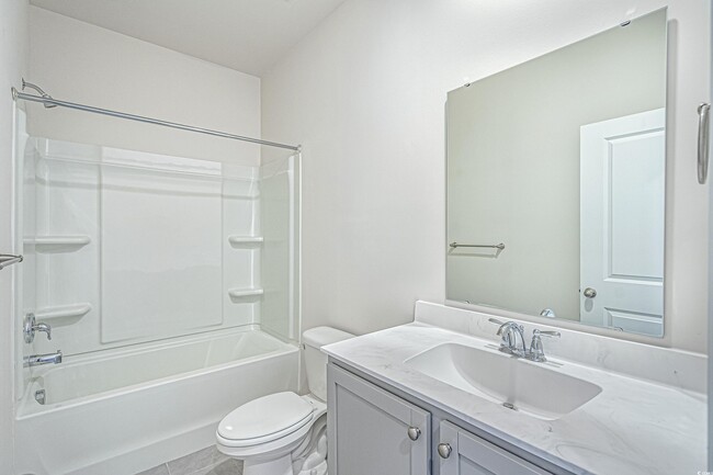 Building Photo - 3520 Bells Lk Cir