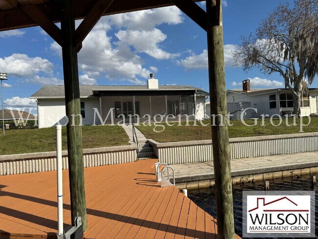 Building Photo - 1420 Flamingo Dr