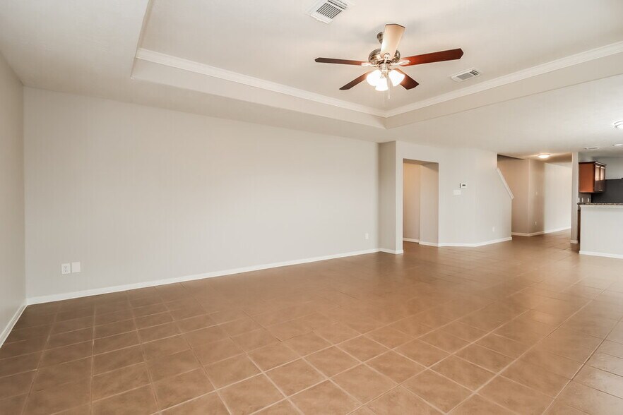 Building Photo - 21619 Kingston Terrace Ln