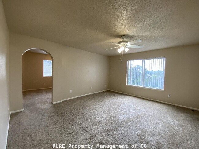 Building Photo - 2215 Gold Dust Ln