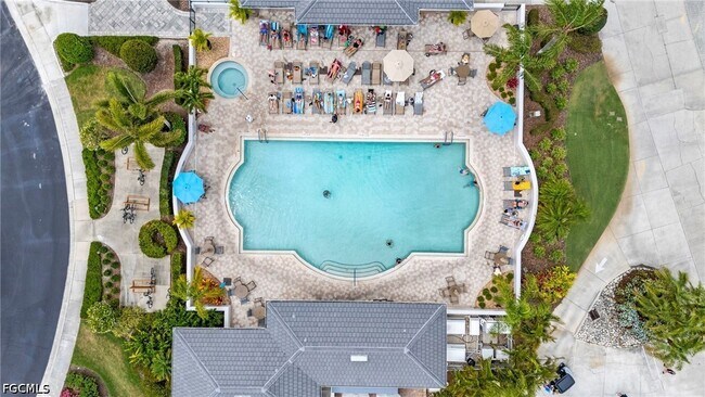 Building Photo - 10480 Washingtonia Palm Way