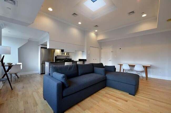 Primary Photo - 1 bedroom in New York NY 10007