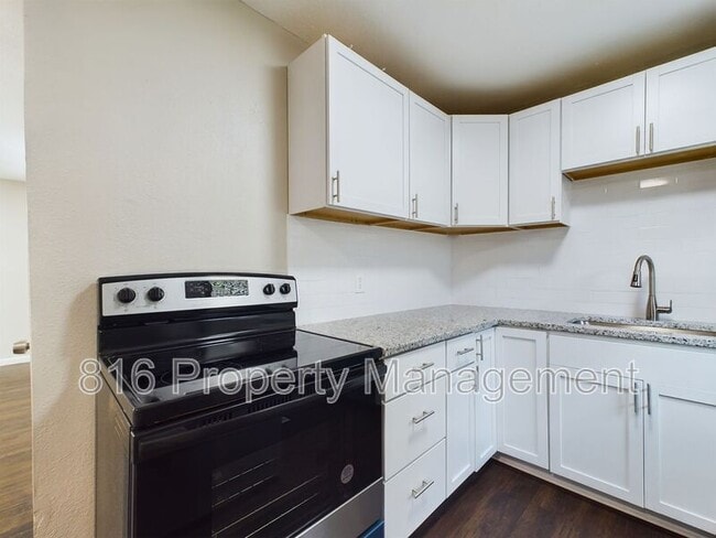 Building Photo - 4535 Lister Ave