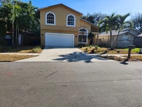 Building Photo - 2436 Raleigh St