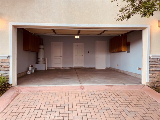 Building Photo - 38 Diamond St