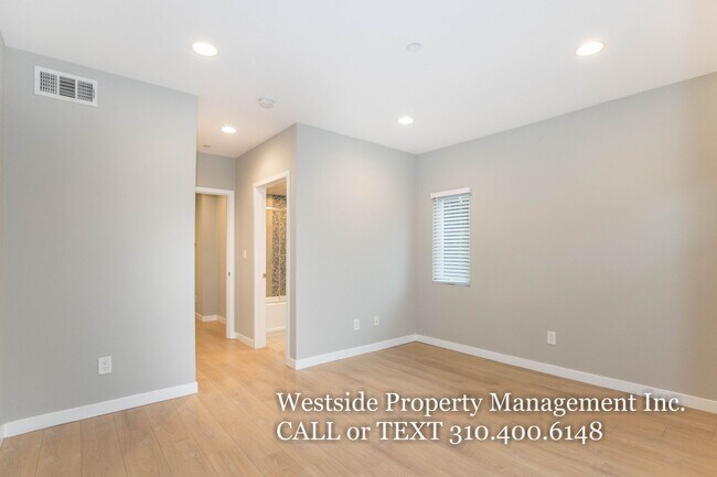 Building Photo - 6546 1/2 La Mirada Ave.-