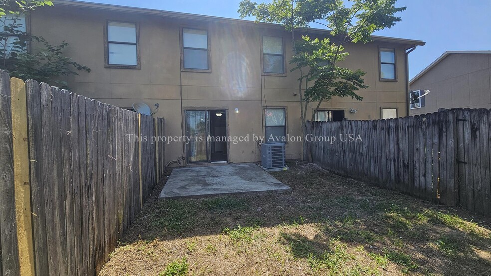 Building Photo - 4262 Polo Ct