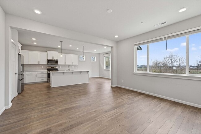 Building Photo - Beautiful 4-Bedroom Camas Home on Quiet Cul-de-Sac | Built in 2020 | Private Backyard