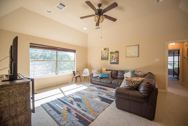 Building Photo - 3434 Alexandrite Way