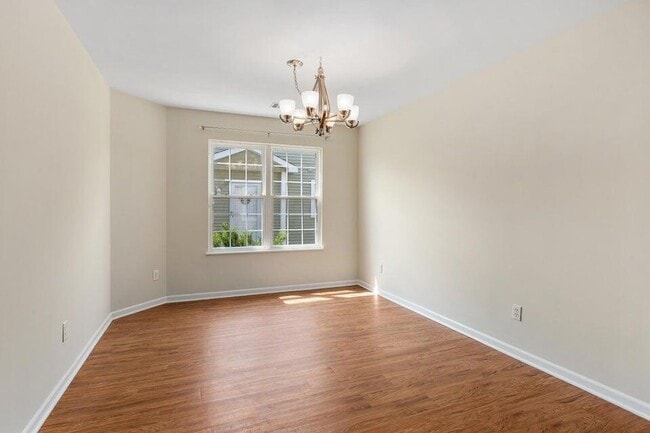 Building Photo - 10557 Maine Dr