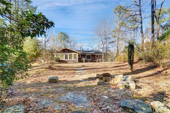 Building Photo - 648 Cativo Dr SW