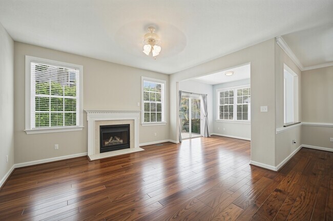 Building Photo - 1177 Treefern Dr